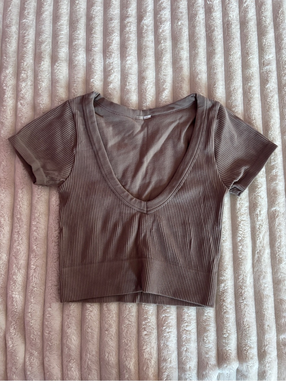 Ribbed V-Neck Crop Top in beige